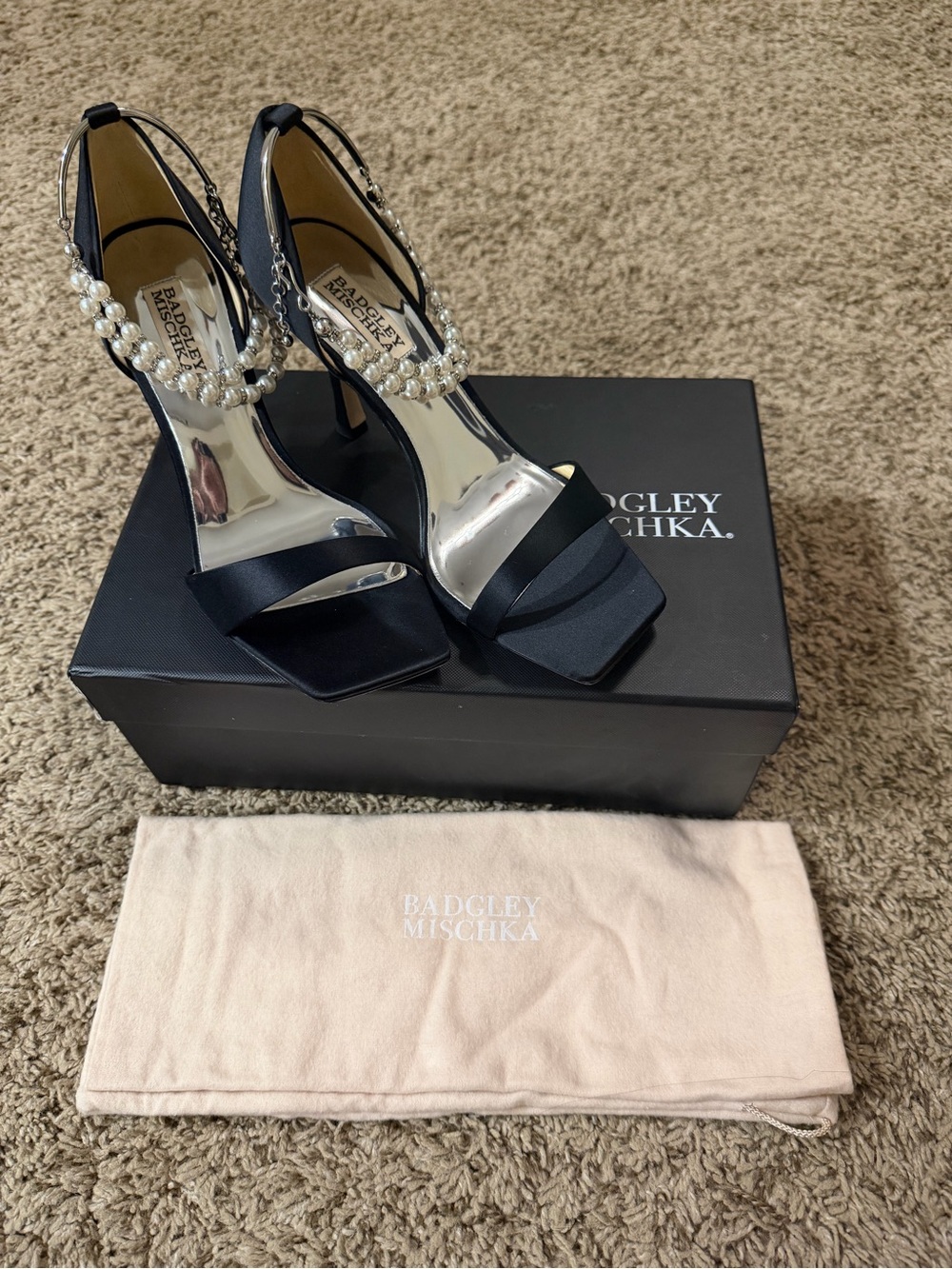 Badgley Mischka Loretta Black Satin Pearl Heels Size 7.5